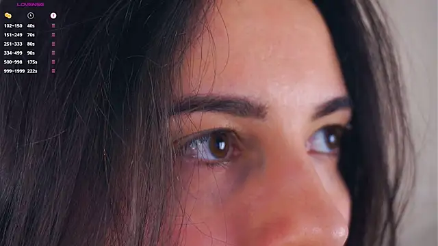 Holla Molly online show from 03.16.25