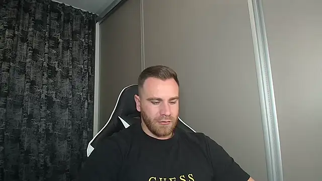 Thori92 online show from 10.23.25