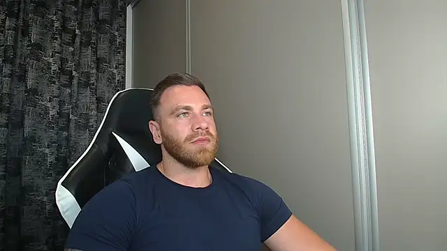 Snapshot of Thori92 chatting on 06.23.26 Thori92 online show from 06.23.26