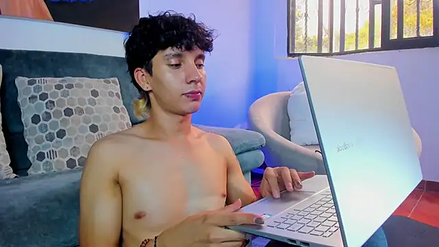 JacoboSwam online show from 02.17.25