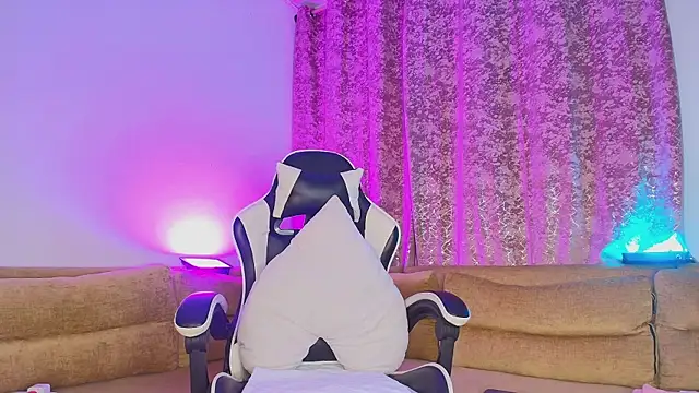 JacoboSwam online show from 12.22.25