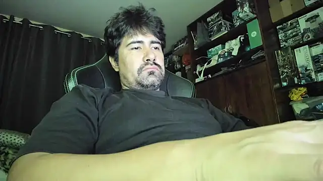 Snapshot of VonDoomdelToro chatting on 07.14.26 VonDoomdelToro online show from 07.14.26