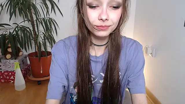 Snapshot of Michelle_Melnss chatting on 12.08.24 Michelle Melnss online show from 12.08.24