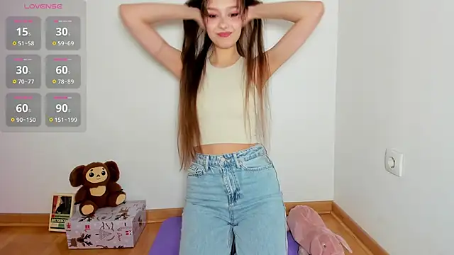 Snapshot of Michelle_Melnss chatting on 09.28.25 Michelle Melnss online show from 09.28.25