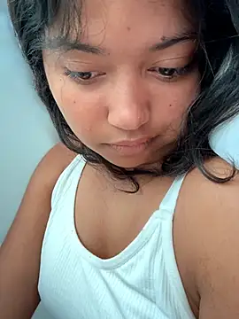 Peach Girll online show from 07.02.26