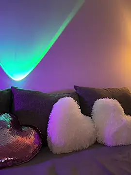 Snapshot of BarbieXs chatting on 02.07.25 BarbieXs online show from 02.07.25