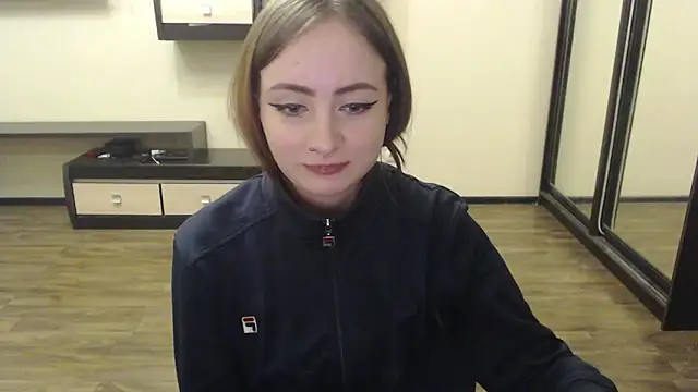 Snapshot of Laralianna chatting on 12.13.24 Laralianna online show from 12.13.24