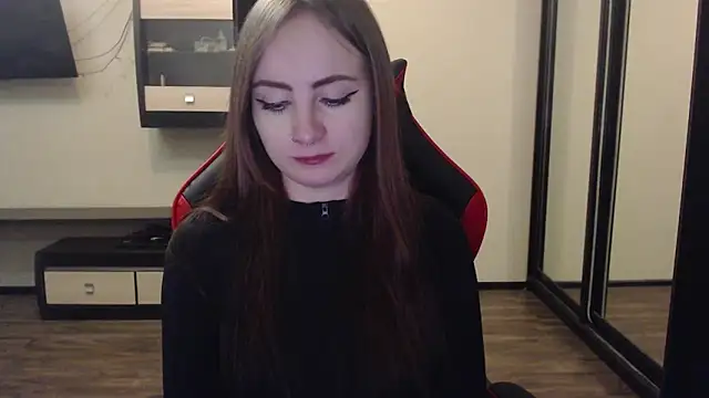 Snapshot of Laralianna chatting on 01.07.25 Laralianna online show from 01.07.25