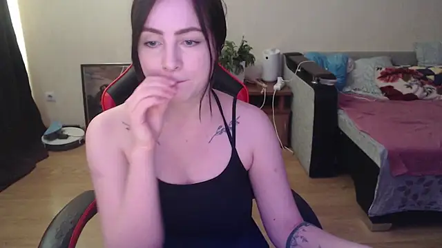 Laralianna online show from 03.20.26