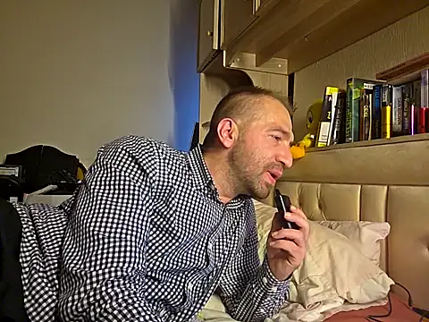 theSmallest-dick online show from 10.15.25