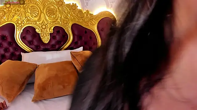 Dulce 26  online show from 12.18.24