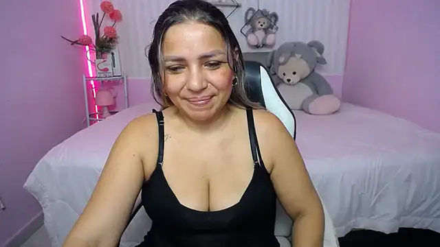 cum bigass online show from 03.22.26