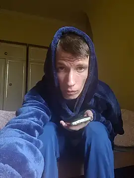 LuxxFin online show from 11.05.25