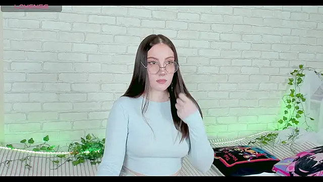 LinaKenny online show from 03.19.26