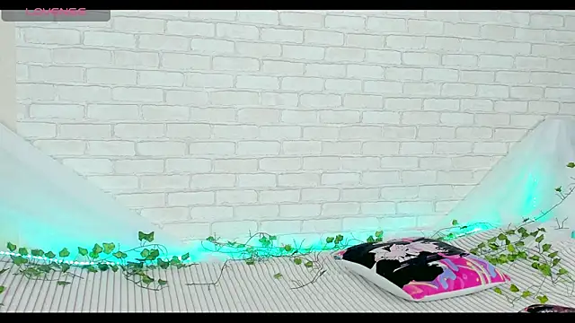 LinaKenny online show from 03.20.26