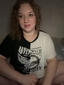 Snapshot of EmmieRae chatting on 09.10.25 EmmieRae online show from 09.10.25