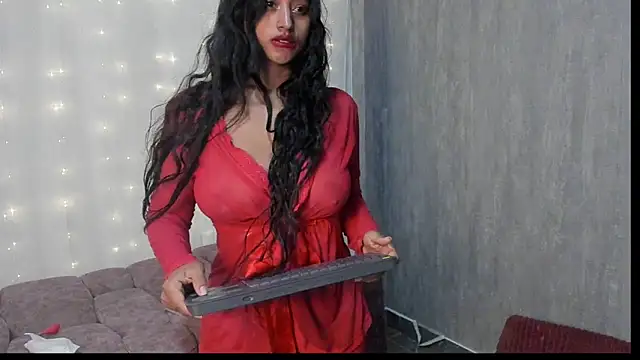 Valentinne z online show from 01.19.25