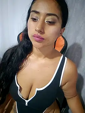 Valentinne z online show from 02.07.25