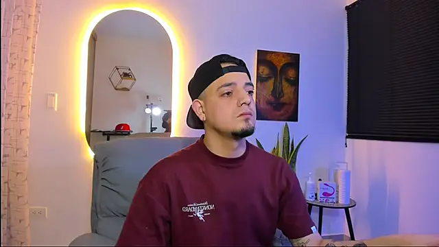 Snapshot of alejandro_calderon1 chatting on 02.04.26 alejandro calderon1 online show from 02.04.26