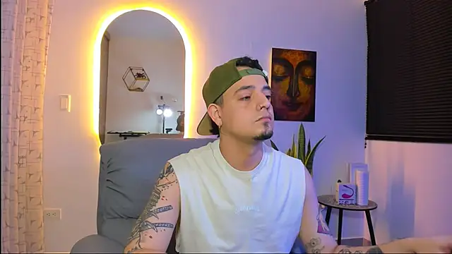 Snapshot of alejandro_calderon1 chatting on 02.24.26 alejandro calderon1 online show from 02.24.26