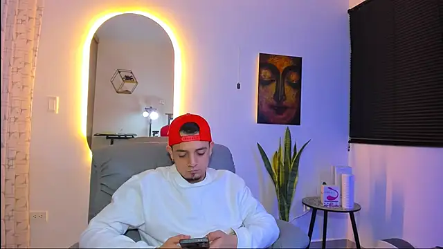 Snapshot of alejandro_calderon1 chatting on 02.28.26 alejandro calderon1 online show from 02.28.26