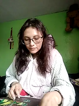 Snapshot of Kyomi_chang chatting on 10.08.25 Kyomi chang online show from 10.08.25