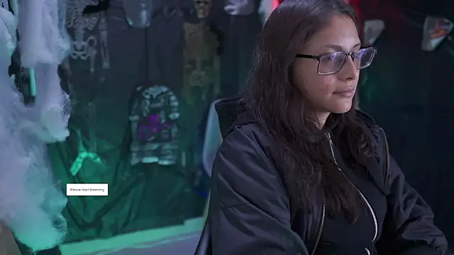 Snapshot of Kyomi_chang chatting on 10.16.25 Kyomi chang online show from 10.16.25