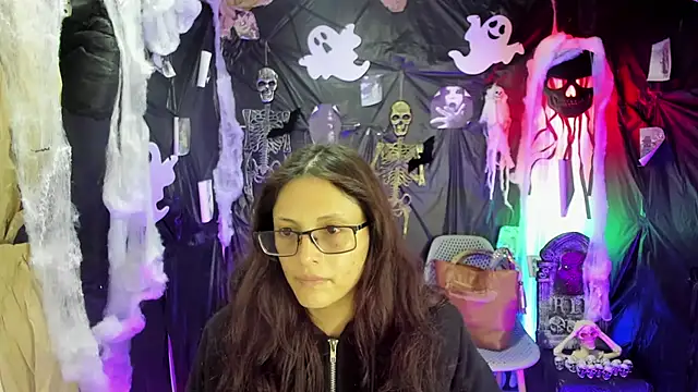 Snapshot of Kyomi_chang chatting on 10.23.25 Kyomi chang online show from 10.23.25