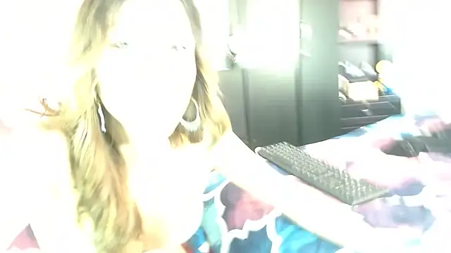 Snapshot of aleera_starxx982 chatting on 11.07.25 aleera starxx982 online show from 11.07.25