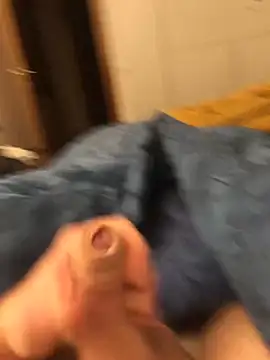 Snapshot of MagicKenzo99 chatting on 12.18.24 MagicKenzo99 online show from 12.18.24