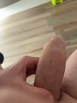 Snapshot of MagicKenzo99 chatting on 02.05.26 MagicKenzo99 online show from 02.05.26