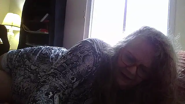 Snapshot of DestineeLoverGirl chatting on 03.26.26 DestineeLoverGirl online show from 03.26.26