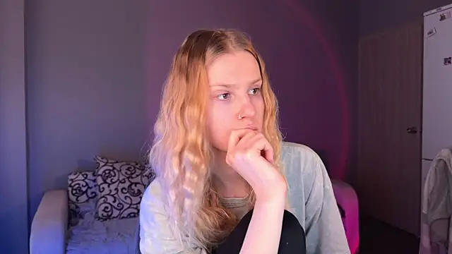 Chanel Gill online show from 09.30.25