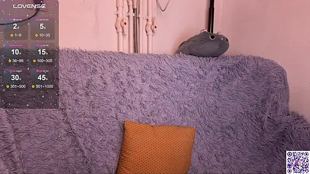 Chanel Gill online show from 10.28.25