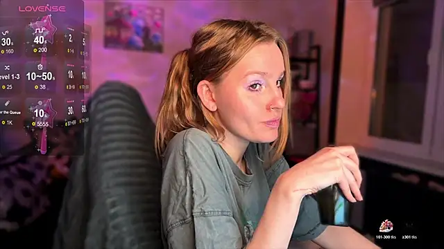 Chanel Gill online show from 11.30.25