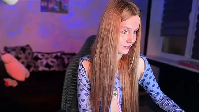 Chanel Gill online show from 12.05.25