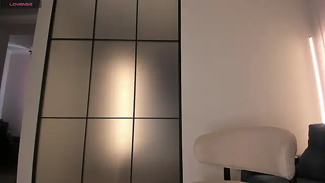 Snapshot of Lunaonekiss chatting on 11.03.25 Lunaonekiss online show from 11.03.25