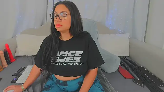 MeghanXO online show from 12.13.25