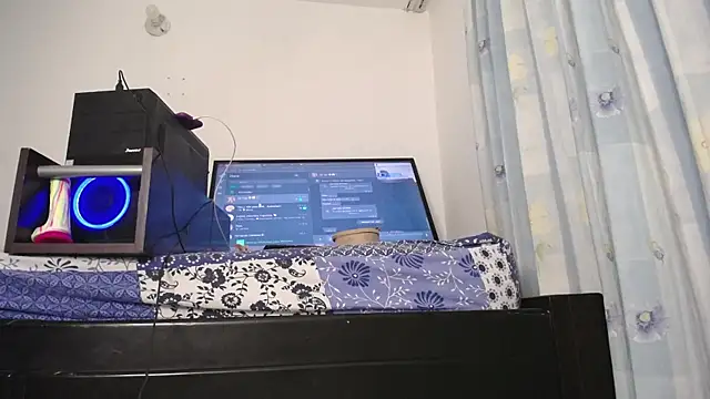 Snapshot of eolicasex chatting on 02.13.25 eolicasex online show from 02.13.25