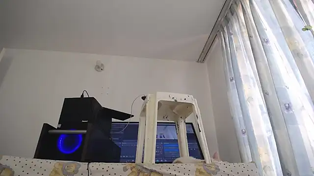 Snapshot of eolicasex chatting on 02.24.25 eolicasex online show from 02.24.25