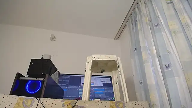 Snapshot of eolicasex chatting on 03.02.25 eolicasex online show from 03.02.25