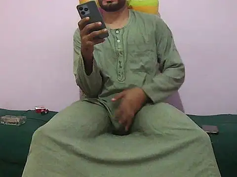 Snapshot of foxsanSs chatting on 11.08.25 foxsanSs online show from 11.08.25