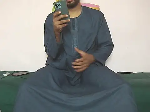 Snapshot of foxsanSs chatting on 11.13.25 foxsanSs online show from 11.13.25