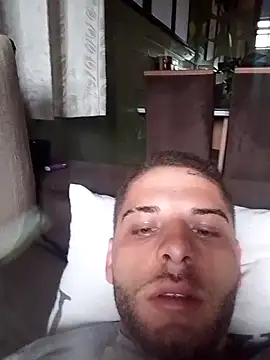 Snapshot of PauGostoso051 chatting on 10.18.25 PauGostoso051 online show from 10.18.25