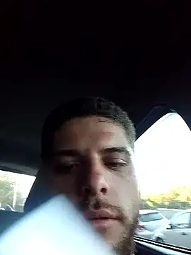 Snapshot of PauGostoso051 chatting on 11.18.25 PauGostoso051 online show from 11.18.25