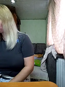 BustyBlond online show from 10.26.25