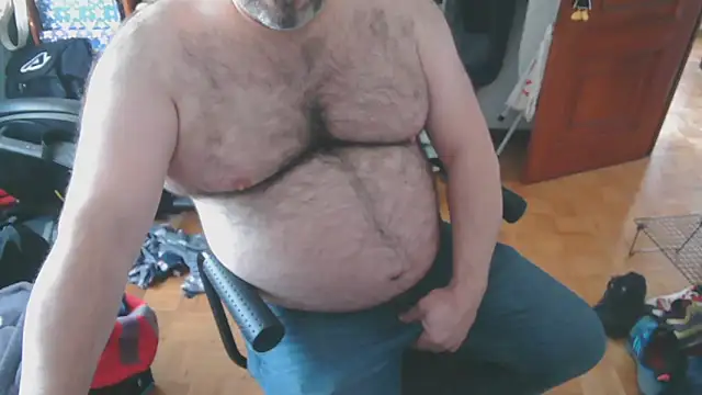 mikeyhotbear online show from 01.21.25