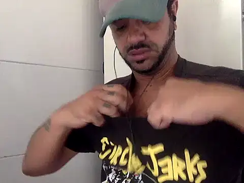 SMOKERBEASTBR online show from 02.26.26