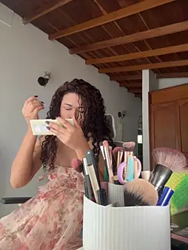 GabriSaenz online show from 05.11.26
