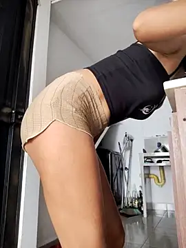 Snapshot of SAT--SU_U chatting on 12.19.25 SAT--SU U online show from 12.19.25